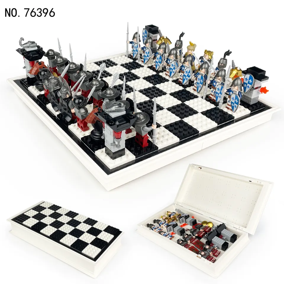 Soldiers Playing Chess In Medieval Times Color Box wholesale from Qili Toys