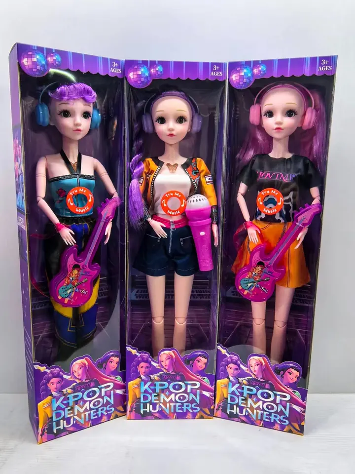 Witch Hunters K-POP 22-Inch 17-Joint 4D Eye With Light And Music Window Box wholesale from Qili Toys