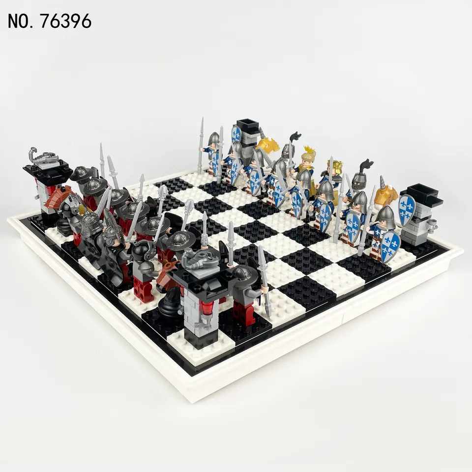 Soldiers Playing Chess In Medieval Times Color Box wholesale from Qili Toys